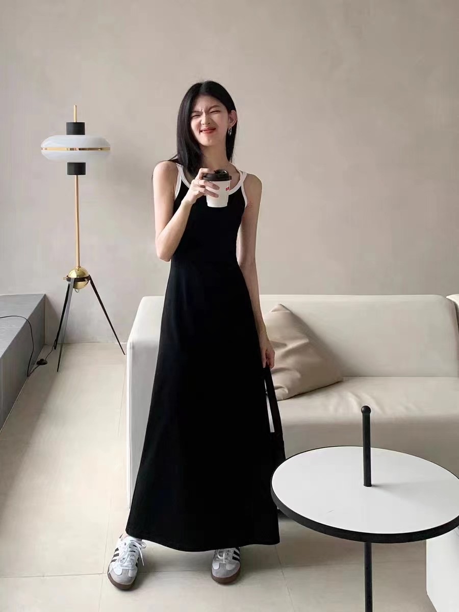 吊帶連衣裙女2024夏新款露背辣妹長款法式茶歇裙子收腰a字裙