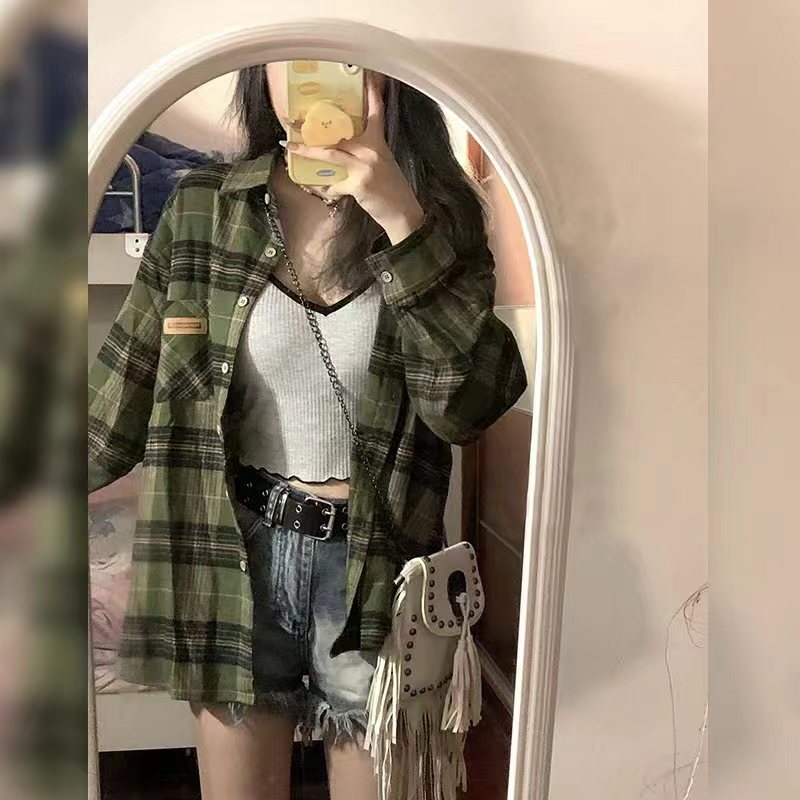 日系綠色格子襯衫上衣女春秋季設計感小眾襯衣外套別致漂亮小衫