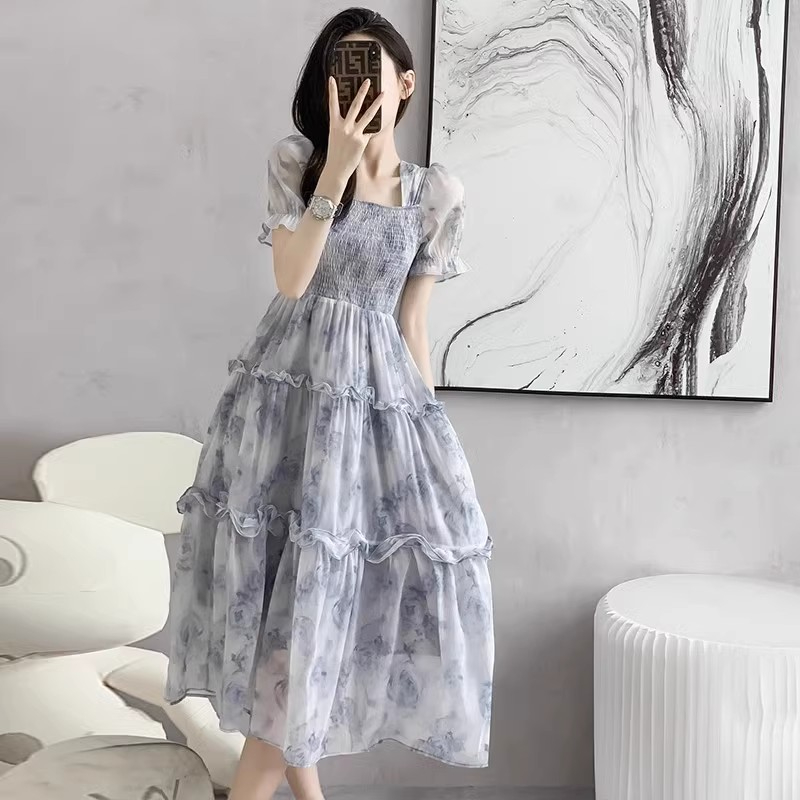茶里茶氣碎花連衣裙子女裝夏季2024新款法式收腰長裙仙氣超仙森系