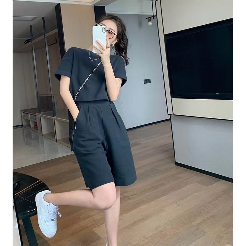 2024夏季時尚兩件套洋氣網紅女小個子工裝闊腿短褲運動套裝