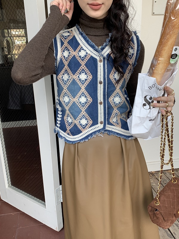 法式復古森系拼色繡花疊穿馬甲背心女裝設計感毛邊修身短款上衣