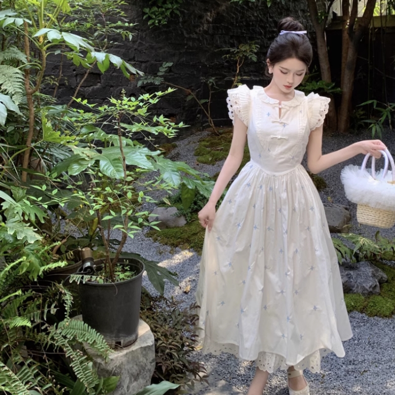 法式小飛袖碎花連衣裙收腰超仙甜美小個子裙子新中式改良盤扣國風