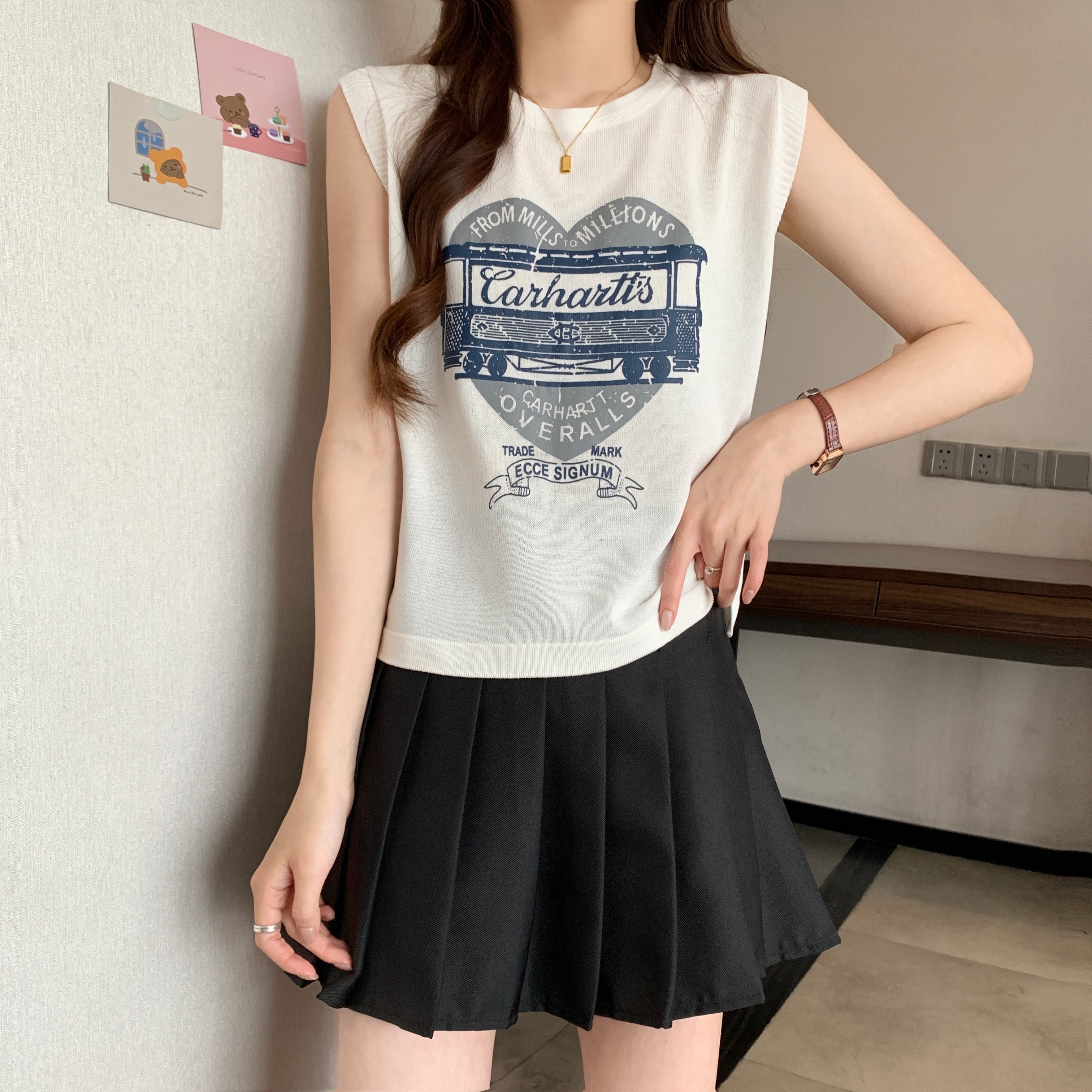 實拍 大碼夏季新款愛心無袖t恤上衣女胖MM坎肩短款背心小個子