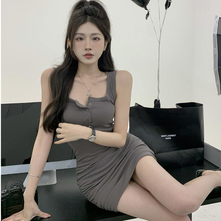 灰色背心連衣裙女夏季辣妹性感收腰顯瘦修身氣質褶皺無袖包臀短裙