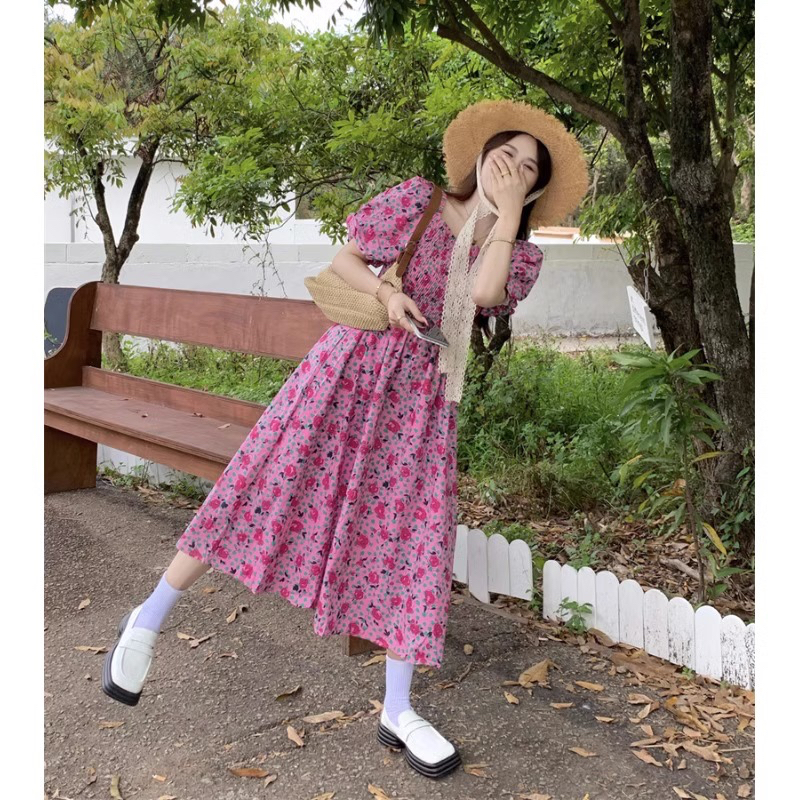 法式方領泡泡袖碎花裙女夏季收腰顯瘦超仙甜美c連衣裙