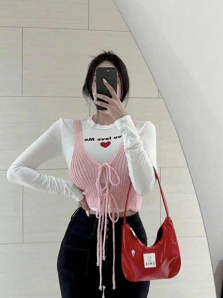 Dongdaemun, South Korea 2024 Spring Fashion Fashion Strappy Back Large V-Neck Knitted Camisole for Women