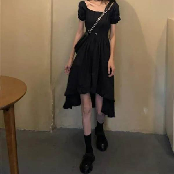 日系新款短純色袖連衣裙女學生夏季方領設計感可鹽可甜收腰中長裙