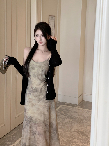 Actual shot of ink smudged style suspender dress, Chinese style long skirt + black thin sun protection cardigan
