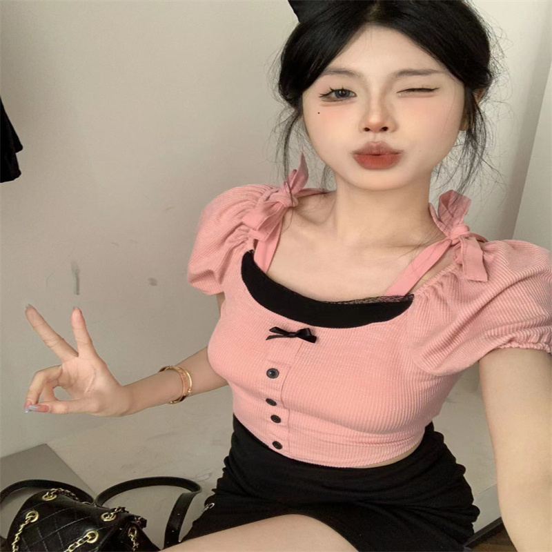 甜辣妹撞色綁帶短袖T恤女夏季小眾蝴蝶結蕾絲拼接短款泡泡袖上衣