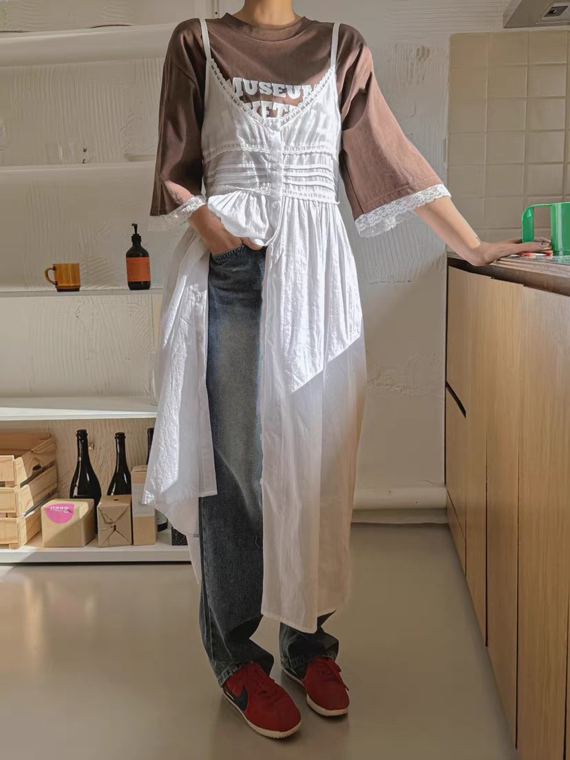 Casual and versatile niche single-breasted dress