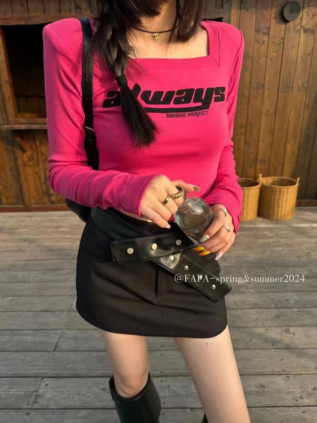 純欲風短款低領辣妹洋氣長袖簡約T恤內搭上衣女早春設計感打底衫