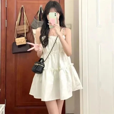 小清新連衣裙女夏純欲輕熟小收腰顯瘦泰國超仙法國小眾吊帶裙
