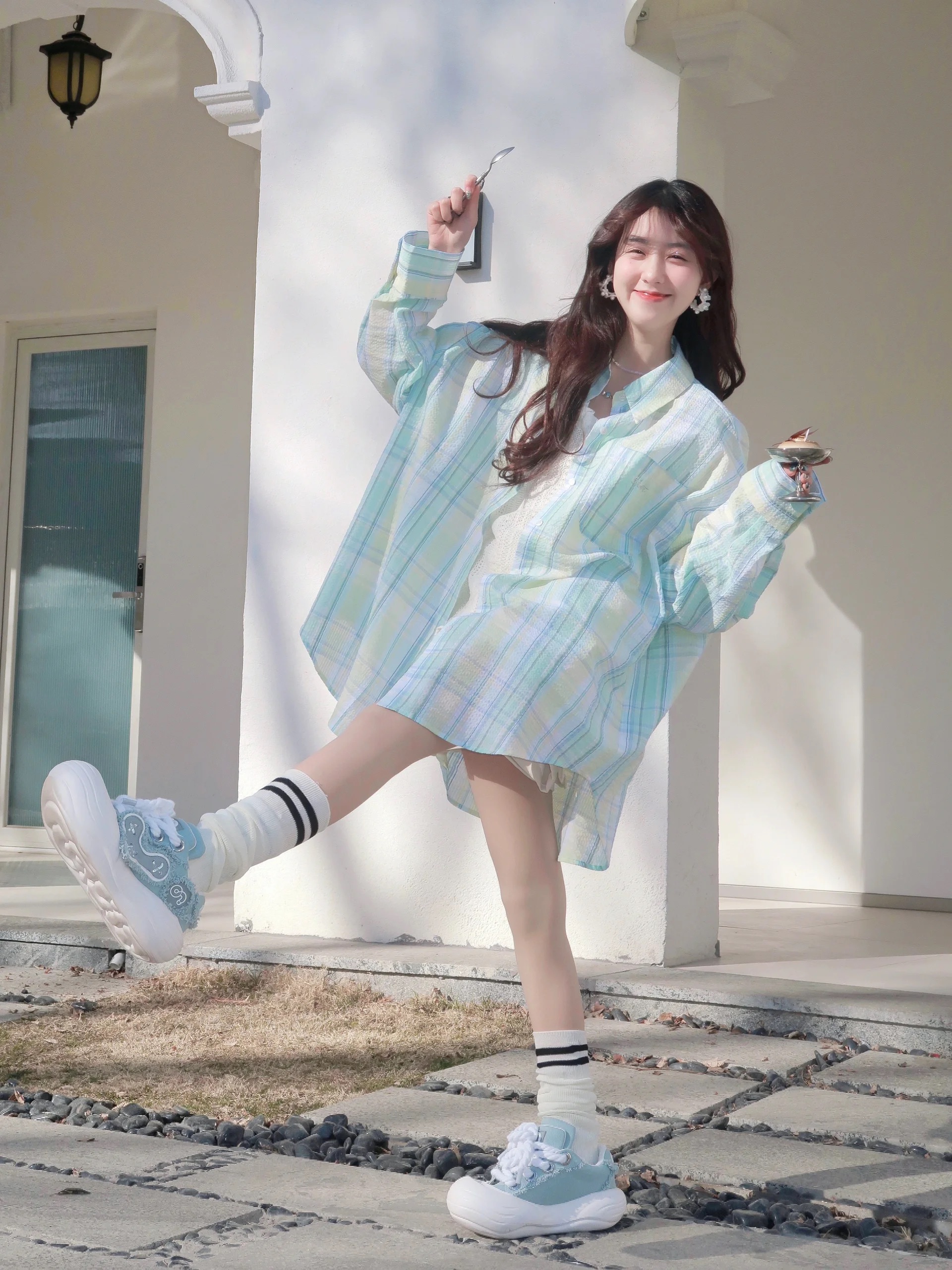 法式輕奢高級感通勤休閒綠色條紋襯衫女上小個子時尚洋氣衣2024春