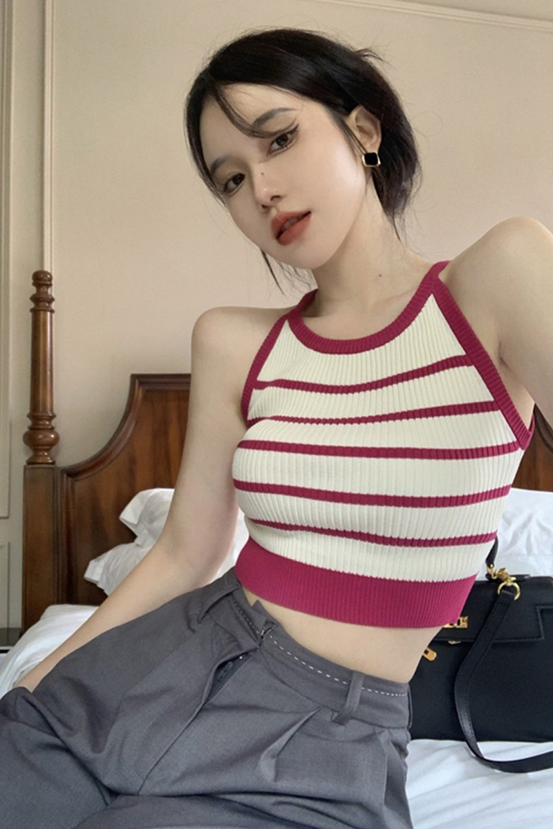 Striped knitted camisole vest for women, sweet and spicy summer sleeveless outer wear, unique and beautiful top
