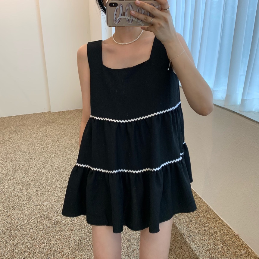 法式chic夏季法式洋氣方領露鎖骨撞色波浪花邊小個子背心連衣裙女