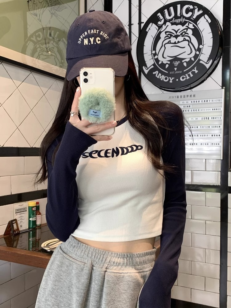 字母刺繡t恤美式復古打底長袖女秋季修身辣妹拼色減齡chic短上衣