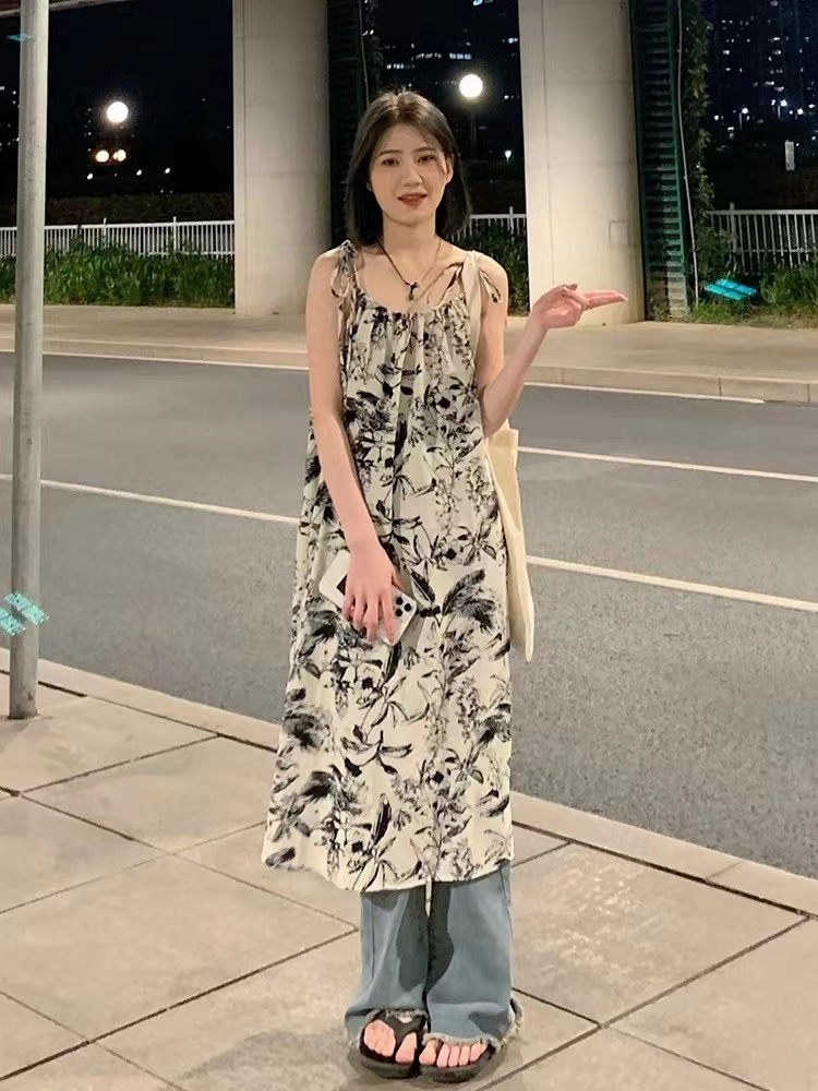 水墨印花吊帶裙夏季女復古碎花褶皺肌理感連衣裙中長款裙子度假風