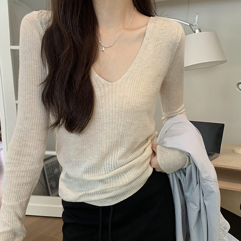 實拍圖修身V領長袖針織衫女春秋2024新款顯瘦純色打底衫微透上衣