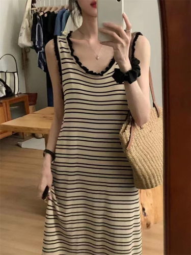 2024 Spring New French Sleeveless Button-Trim Blouse Dress Loose Fitting Slimming Elegant Strap Dress