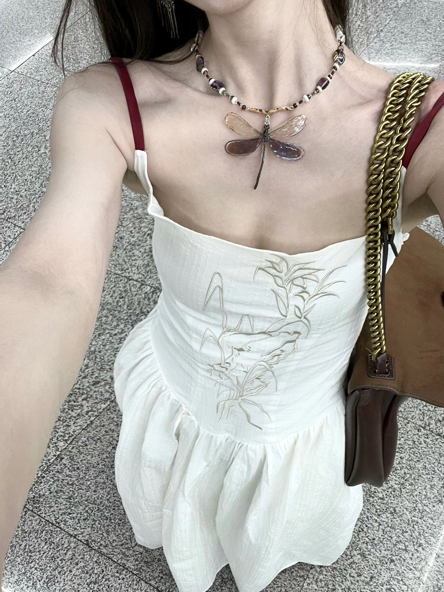2024春夏新款新中式刺繡長款露背收腰顯瘦吊帶連衣裙女