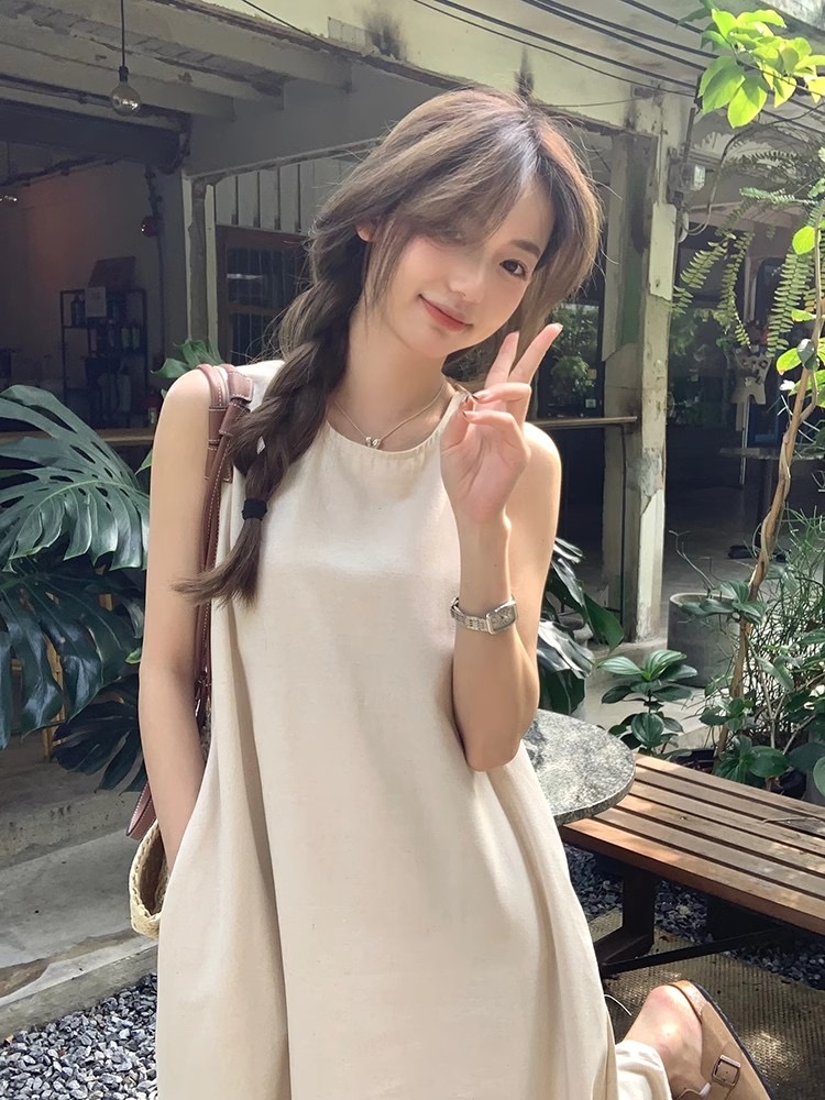 夏款氣質無袖棉麻踏青連衣裙女寬鬆後背鏤空設計感圓領長款背心裙