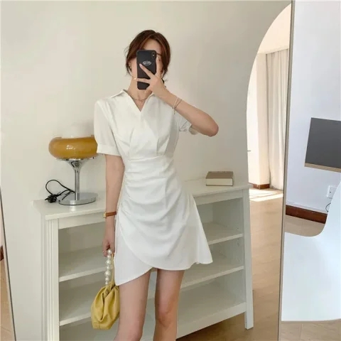 法式心機裙子設計感氣質顯瘦高腰白色連衣裙夏季polo領襯衫裙A字
