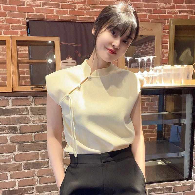 曲珠新中式無袖上衣女夏季2024新款國潮風改良盤扣設計感短款t恤