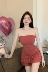 Design niche one-shoulder tube top dress for women summer 2024 new style high-end temperament waist cake skirt