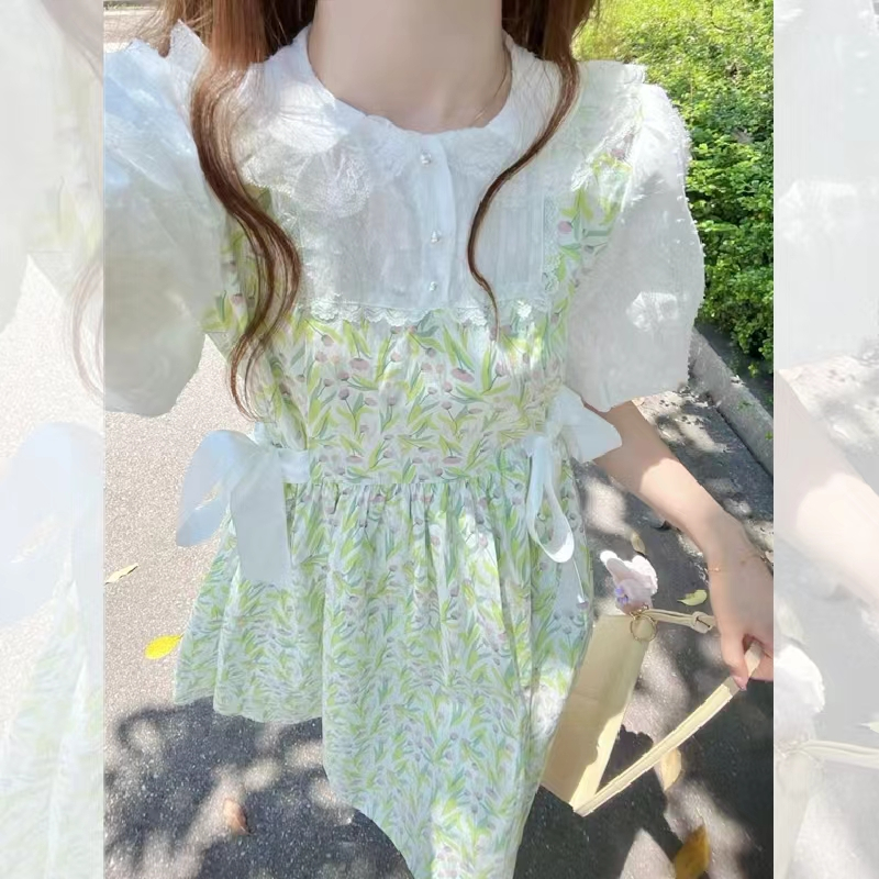 茶歇法式娃娃領假兩件碎花連衣裙子女夏季2024新款收腰綠色公主裙