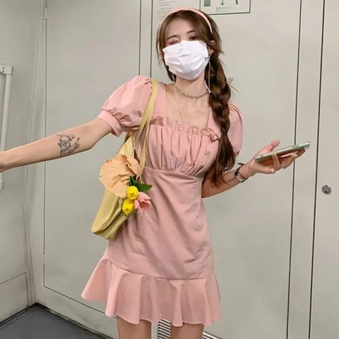 甜辣妹泡泡袖白色連衣裙女夏季2043新款法式初戀小個子氣質短裙子