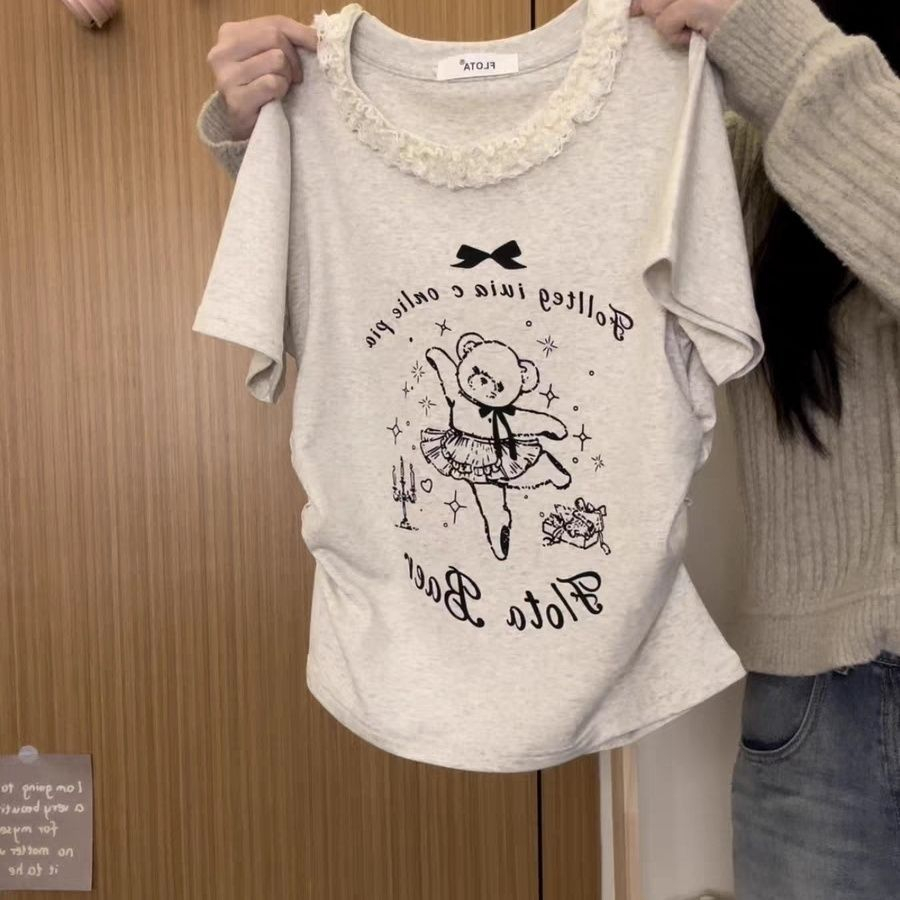 設計感小眾2024年夏季新款T恤女甜辣妹蕾絲拼接印花短袖正肩上衣