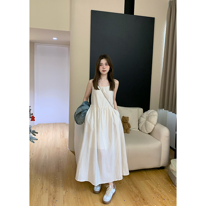 小文沒煩惱曖昧初戀春季溫柔風法式吊帶仙女長連衣裙