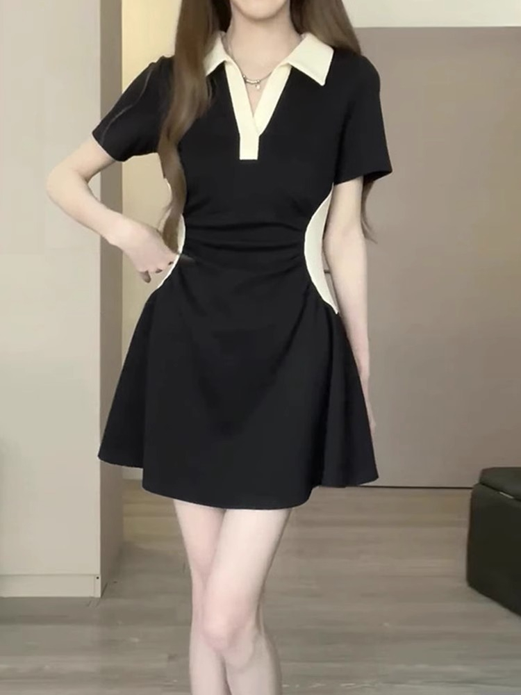 松本學院風半開領連衣裙收腰顯瘦短袖褶皺小眾設計感短裙女夏喪喪
