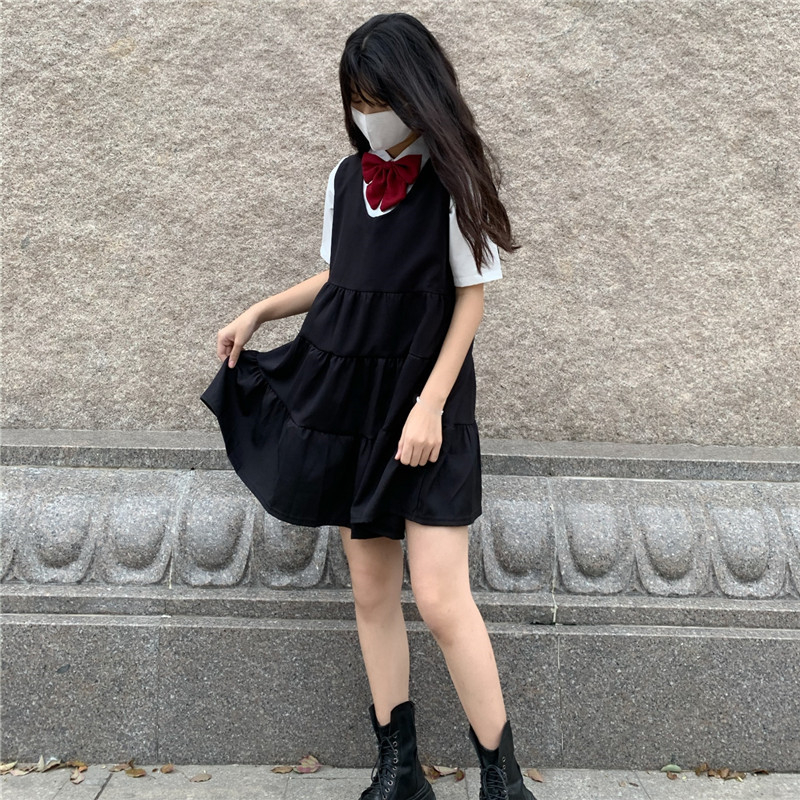 2024A字短裙子學院風短袖襯衫套裝背帶連衣裙女學生寬鬆小黑裙潮