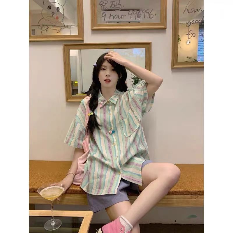 多巴胺可愛條紋短袖襯衫女春季2024新款甜美減齡寬鬆中長款上衣潮