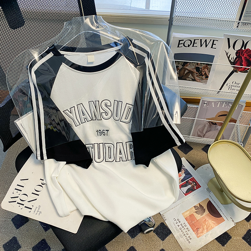 實拍 短袖純棉t恤女夏刺繡圓領新款上衣大碼女裝