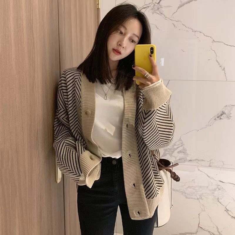 韓國chic復古慵懶風V領單排扣寬鬆不規則菱形紋理開衫毛衣外套女