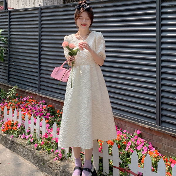 原版初戀雲朵裙女夏季溫柔風奶油白法式褶皺連衣裙