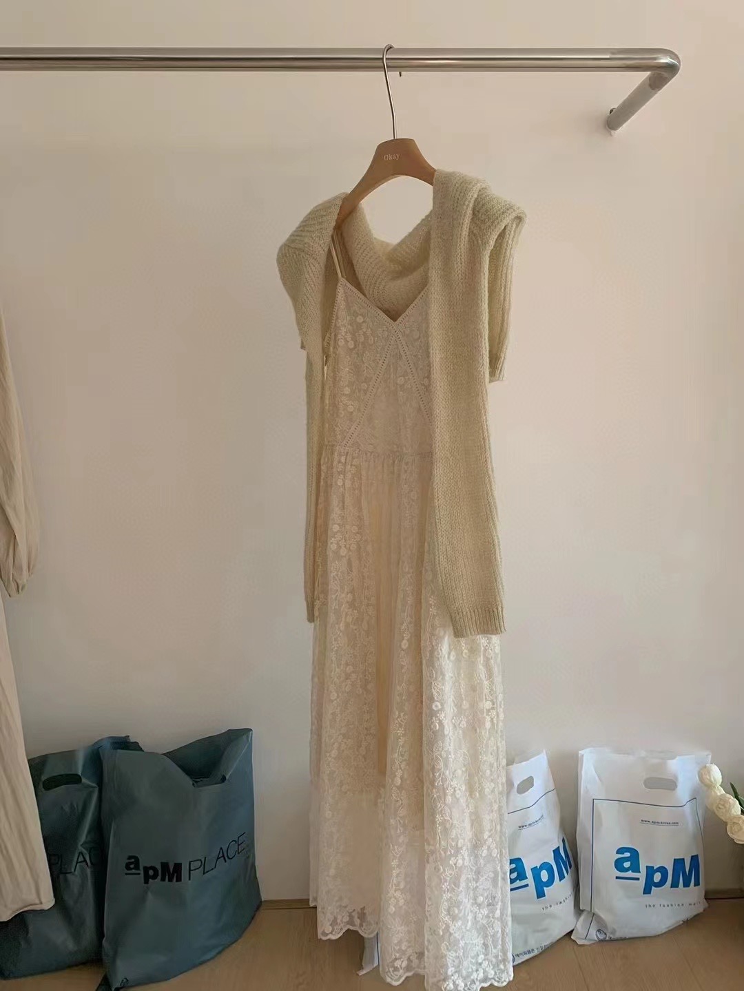 實拍～新款春韓版復古簡約甜美重工仙女神吊帶蕾絲百搭連衣裙