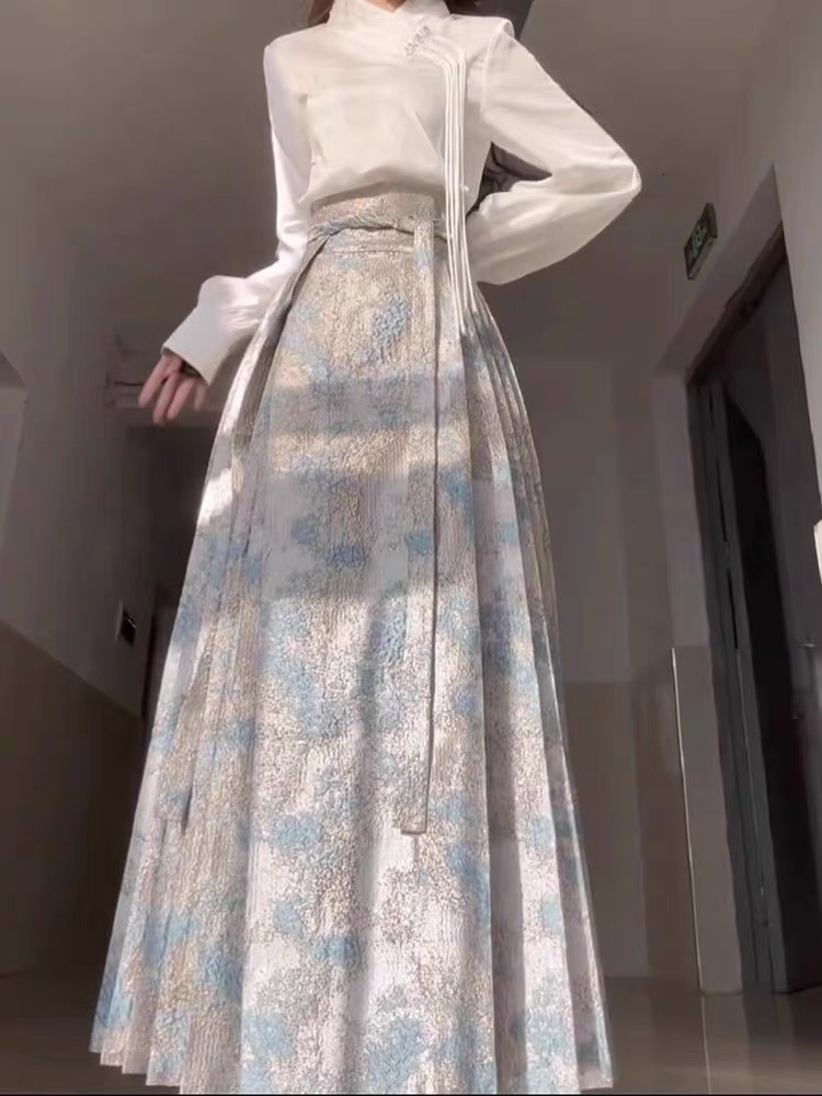 新中式女裝改良漢服日常可穿馬面裙女春季2024新款高腰百褶半身裙
