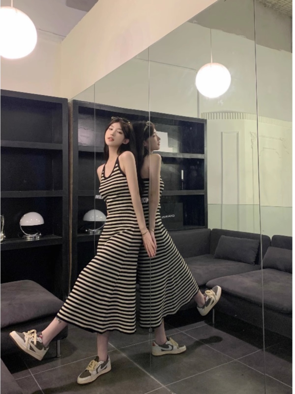辣妹穿搭條紋吊帶針織連衣裙夏季女裝法式露背修身顯瘦包臀長裙子