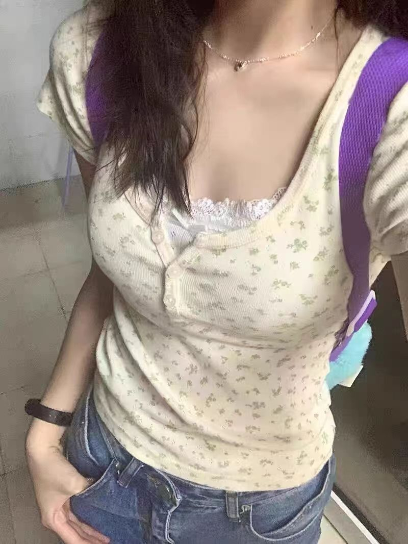 設計感小眾夏季新款T恤女韓版夏季碎花假兩件上衣修身休閒短袖潮