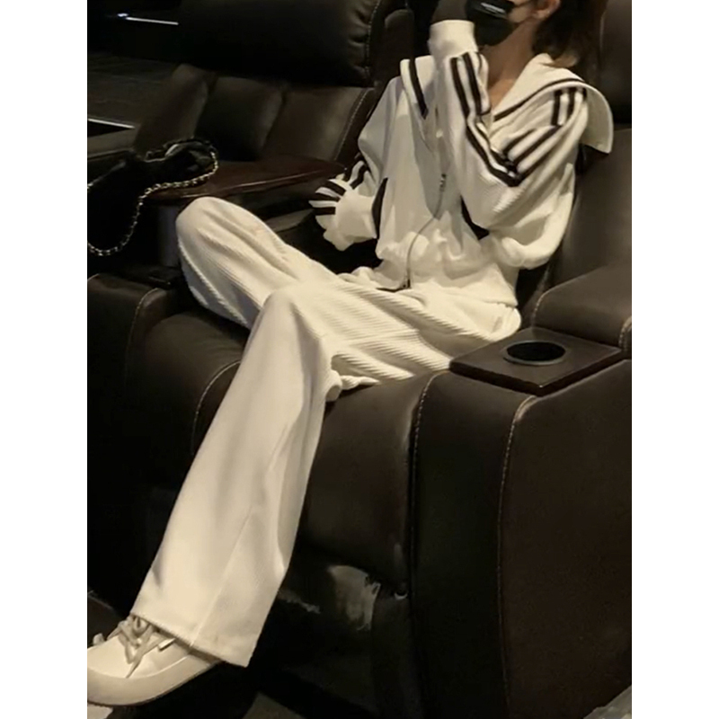春秋女裝新款茶系穿搭配一整套氣質名媛鹽系輕熟衛衣兩件套裝