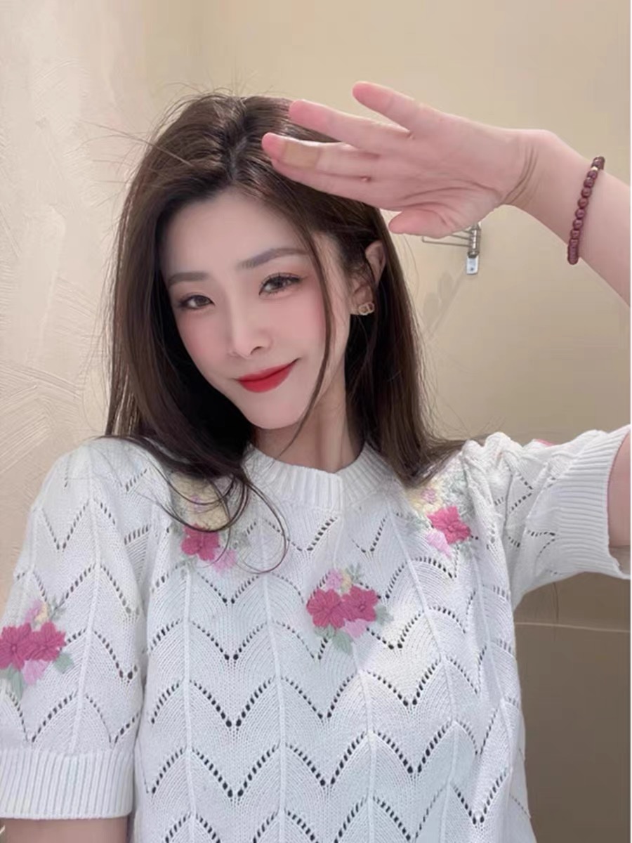清冷疏理法式小眾設計感立體花朵短袖針織衫女春夏季減齡上衣