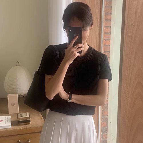 韩国chic夏季法式小众圆领粗针设计麻花纹宽松百搭短袖针织衫女
