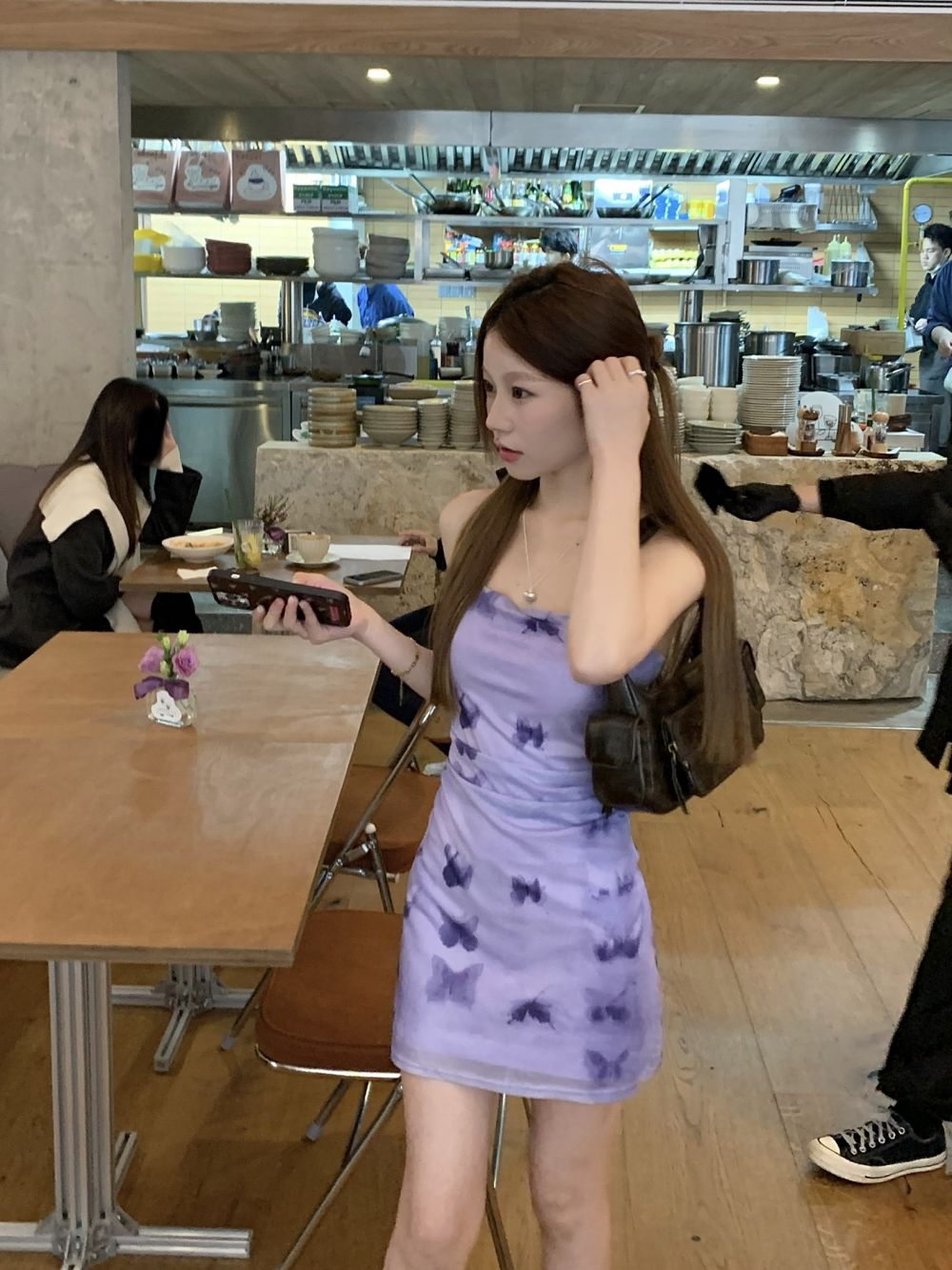 實拍小個子彈力網紗蝴蝶印花抽褶設計吊帶連衣裙女
