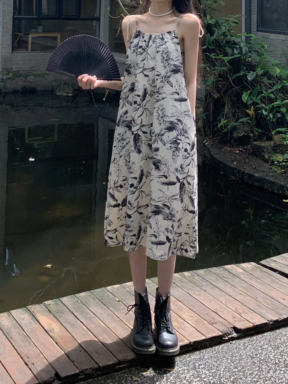 夏季國風印花無袖吊帶連衣裙女裝別致氣質中長款過膝裙子