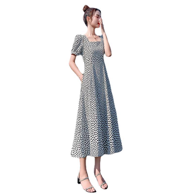 2024 Square Neck Mother’s New Floral French Date Mid-Length Waist Hepburn Style Short Sleeve Travel Dress