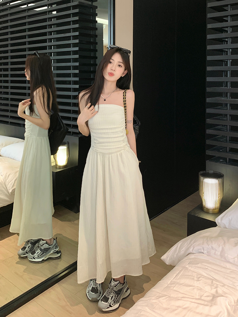 高級感抹胸連衣裙女夏季新款溫柔法式小眾收腰顯瘦中長款氣質裙子
