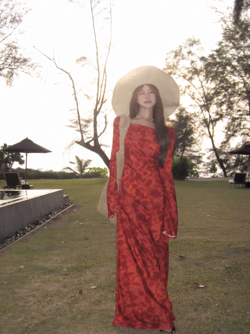 Real shot of Moroccan rose printed long-sleeved dress for women, new slim fit, lazy style holiday long dress